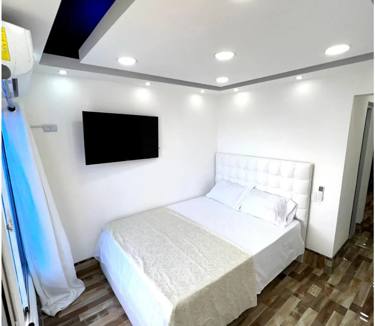 Jc. Caribe Aparta Hotel… Ensanche Vista Alegre شقة